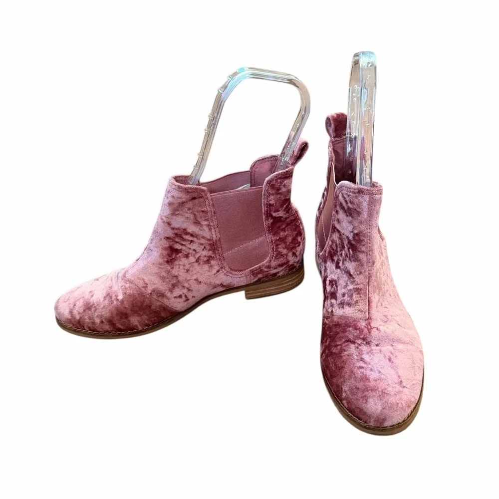 Toms Pink Crushed Velvet Ella Chelsea Ankle Boots Booties Womens Size 7.5